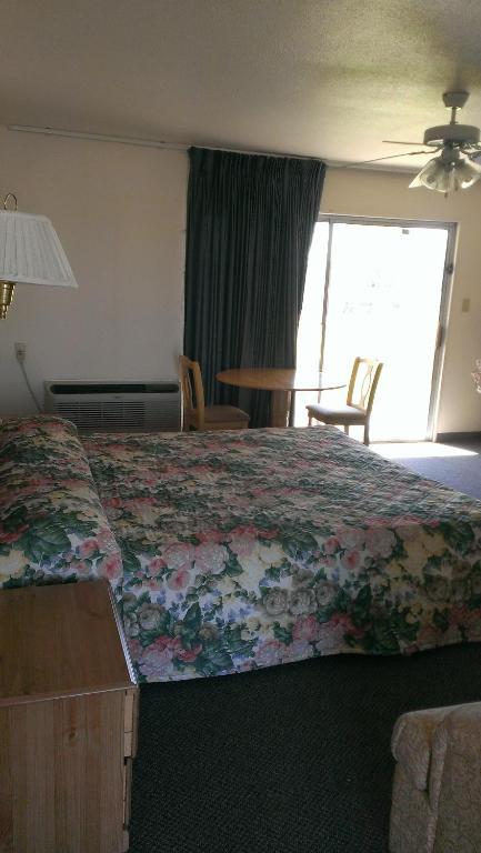 Royal Motor Inn 优马 客房 照片