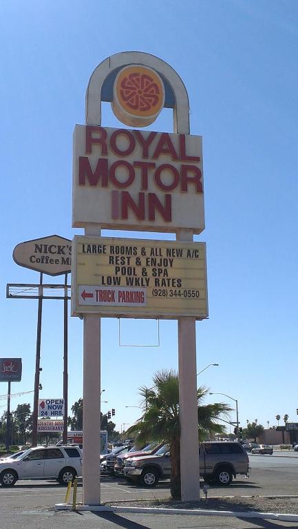 Royal Motor Inn 优马 外观 照片